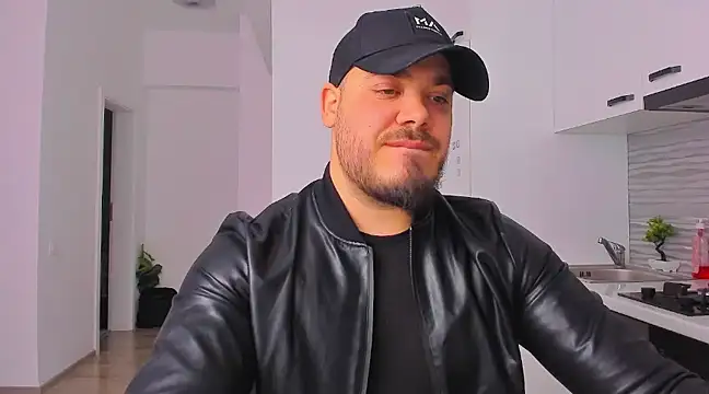 Snapshot of ZackMasterss chatting on 02/11/25, 10:28 ZackMasterss online show from 02/11/25, 10:28