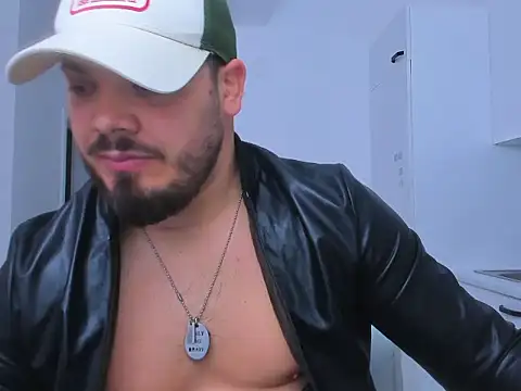 Snapshot of ZackMasterss chatting on 12/01/25, 12:26 ZackMasterss online show from 12/01/25, 12:26