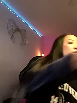 SallyWhitee online show from 02/22/26, 05:30