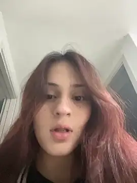 Snapshot of AngelRuby chatting on 10/28/25, 09:13 AngelRuby online show from 10/28/25, 09:13