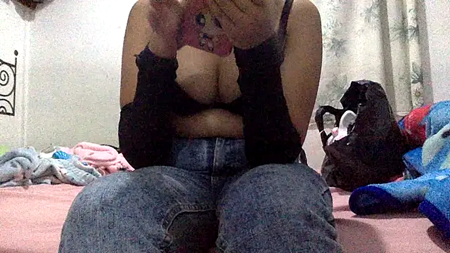 sharonlopez9611 online show from 05/24/26, 03:33