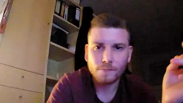 Foxtrott 242 online show from 11/23/25, 09:47