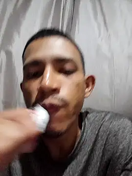 Mineirinho043 online show from 03/02/25, 10:27