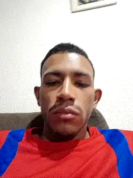 Mineirinho043 online show from 03/03/25, 01:31