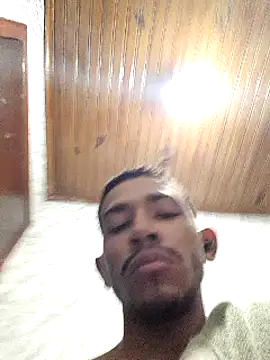 Mineirinho043 online show from 03/17/25, 02:45