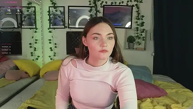 Kira Jin online show from 02/19/25, 12:33