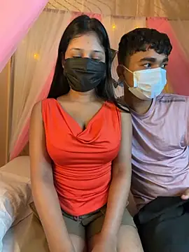 Snapshot of hotgirlpriya789 chatting on 11/18/25, 04:11 hotgirlpriya789 online show from 11/18/25, 04:11