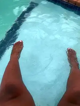 Cuddle Bear online show from 01/14/26, 07:36