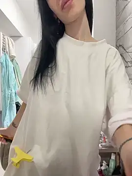 Celine Roxelle online show from 03/12/26, 04:02