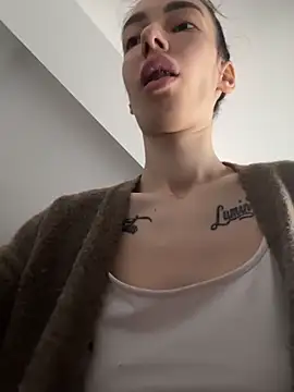 Celine Roxelle online show from 03/15/26, 02:34