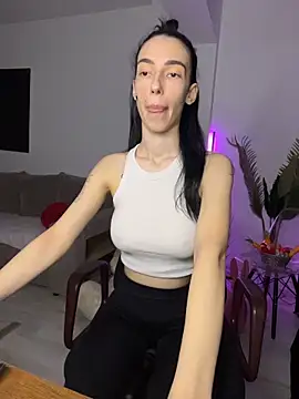 Celine Roxelle online show from 04/03/26, 08:29