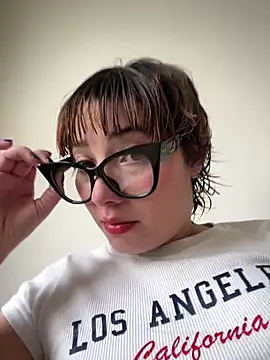 Maggie Geller online show from 02/14/26, 05:43