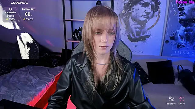 Snapshot of KiraMontoya chatting on 09/21/25, 06:09 KiraMontoya online show from 09/21/25, 06:09