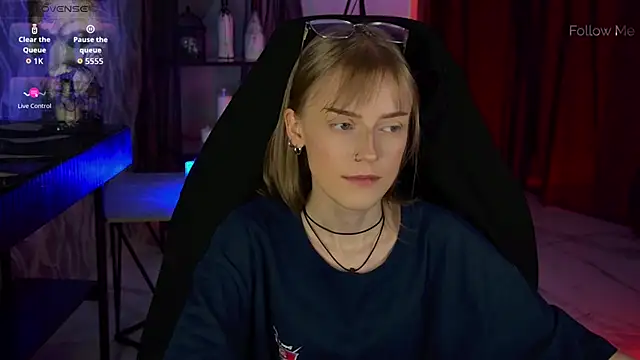 KiraMontoya online show from 04/12/26, 03:00