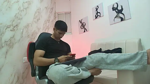 ANDRES STUD online show from 12/18/25, 04:18