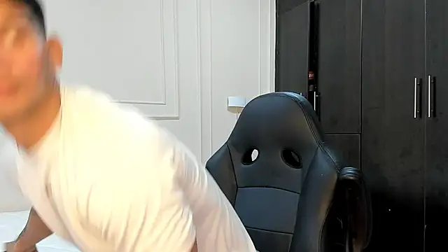 ANDRES STUD online show from 04/30/26, 03:24
