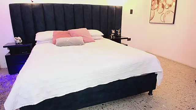 nattashaa7 online show from 02/28/25, 11:36