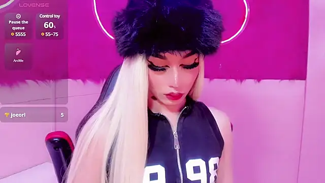 Snapshot of Irina_milkmaid chatting on 03/04/25, 11:00 Irina milkmaid online show from 03/04/25, 11:00