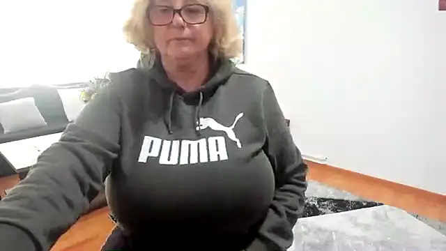 NoraJohnson6 online show from 10/01/25, 10:43