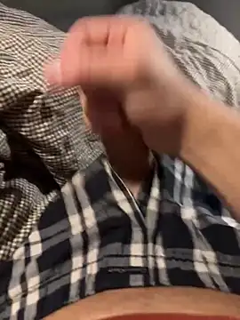 Snapshot of ricoyogurin23 chatting on 12/14/25, 03:39 ricoyogurin23 online show from 12/14/25, 03:39