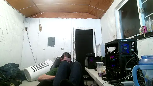 nuttyking2022 online show from 10/03/25, 05:48