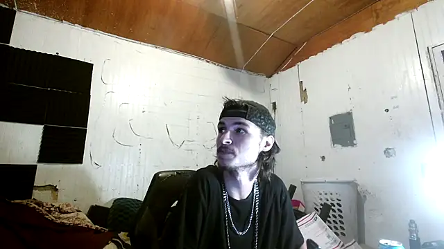 nuttyking2022 online show from 10/27/25, 05:00