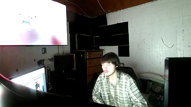 nuttyking2022 online show from 11/01/25, 07:43