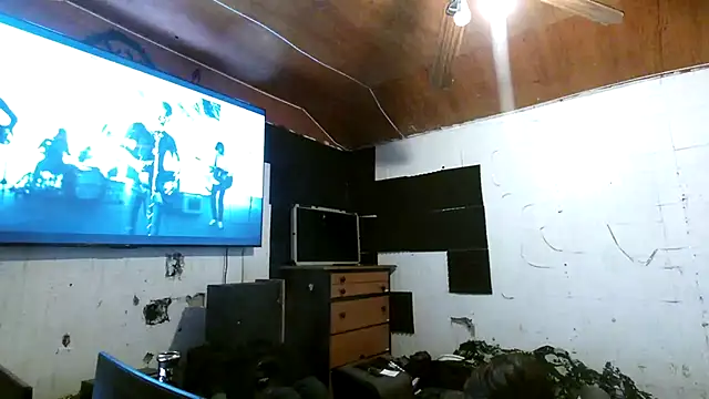 nuttyking2022 online show from 11/04/25, 06:23