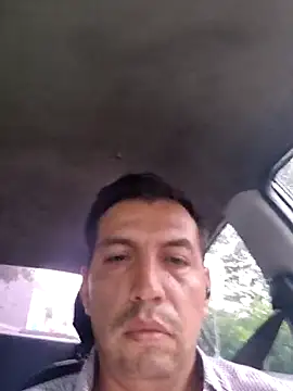 Snapshot of reyarturs13 chatting on 02/21/25, 12:17 reyarturs13 online show from 02/21/25, 12:17