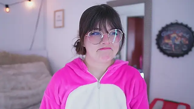 Snapshot of Neekito_ chatting on 02/12/25, 12:37 Neekito online show from 02/12/25, 12:37