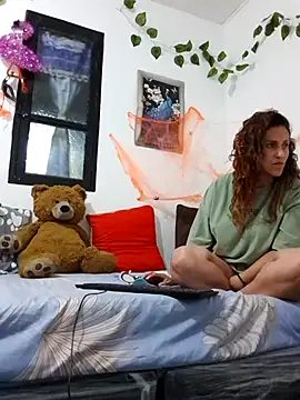 jeans and emma online show from 11/04/25, 04:55