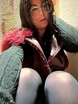 Loveblackzilla online show from 10/10/25, 05:56