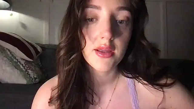 laceyjames24 online show from 04/18/26, 07:29