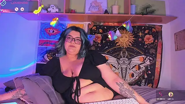 Snapshot of Banana_squirt chatting on 10/15/25, 08:42 Banana squirt online show from 10/15/25, 08:42