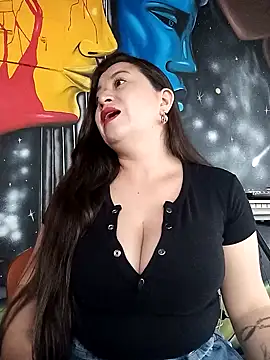 Snapshot of Sexy_Tifany chatting on 02/04/25, 06:06 Sexy Tifany online show from 02/04/25, 06:06