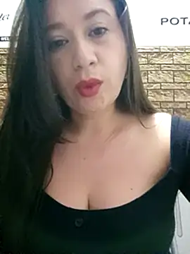 Snapshot of Sexy_Tifany chatting on 02/12/25, 12:37 Sexy Tifany online show from 02/12/25, 12:37