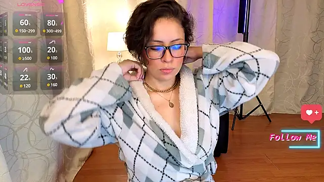 Snapshot of sophia_dumont chatting on 02/23/25, 02:07 sophia dumont online show from 02/23/25, 02:07