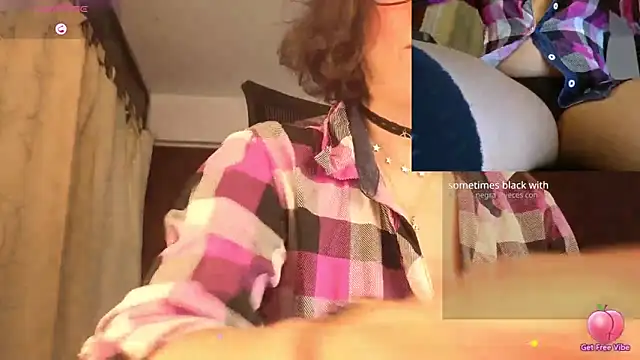 Snapshot of sophia_dumont chatting on 09/23/25, 12:24 sophia dumont online show from 09/23/25, 12:24