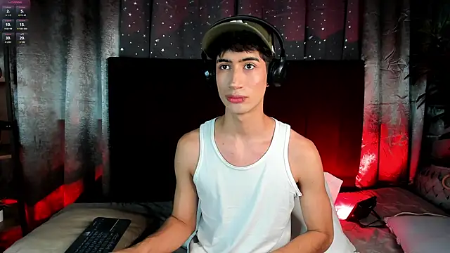 NovaaWheler online show from 10/27/25, 06:45