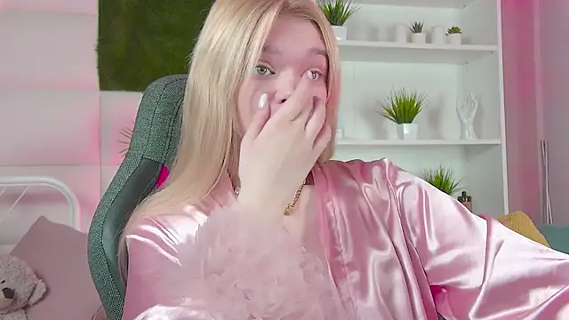 AdeleCartier online show from 03/09/25, 03:54