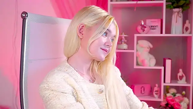 AdeleCartier online show from 04/13/26, 02:50