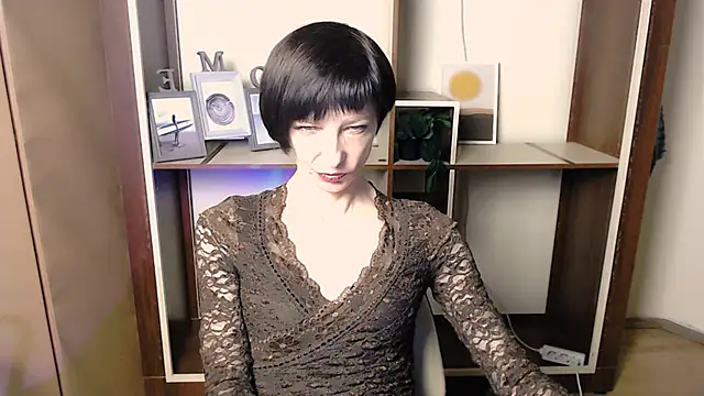  AngeliaFlow  online show from 11/11/25, 07:41