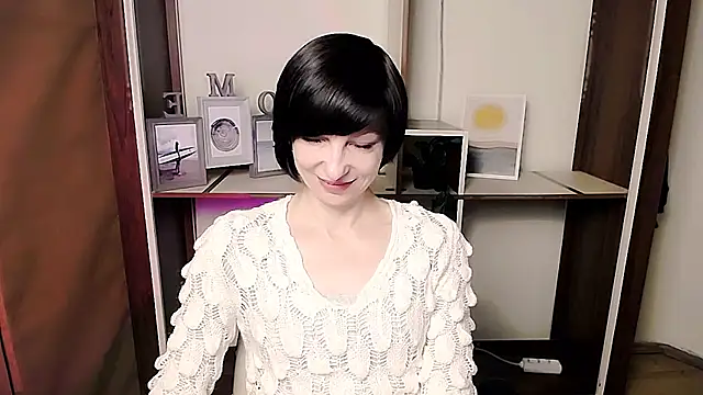  AngeliaFlow  online show from 02/09/26, 08:40