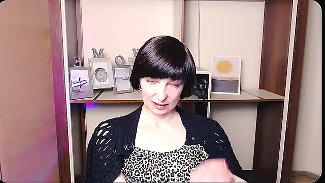  AngeliaFlow  online show from 03/28/26, 12:05