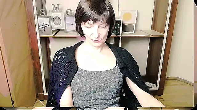 Snapshot of _AngeliaFlow_ chatting on 06/09/26, 07:53 AngeliaFlow online show from 06/09/26, 07:53