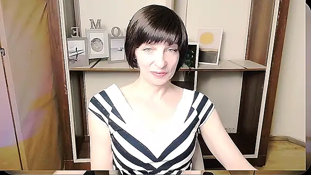 Snapshot of _AngeliaFlow_ chatting on 06/11/26, 08:01 AngeliaFlow online show from 06/11/26, 08:01