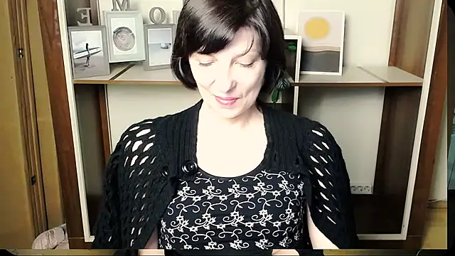 Snapshot of _AngeliaFlow_ chatting on 07/12/26, 06:37 AngeliaFlow online show from 07/12/26, 06:37