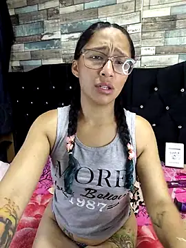 isabella beauty 01 online show from 03/06/25, 01:14