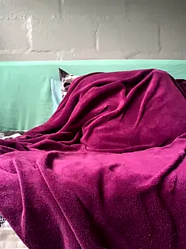 Uncleuncutmushroom online show from 09/10/25, 09:09