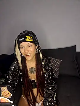 nickelfie online show from 03/06/25, 12:41